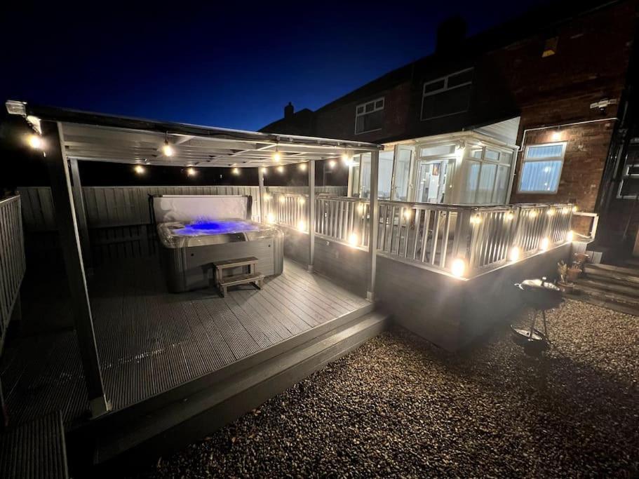 Numero Venti Aparthouse Wifi Parking Hot Tub Newcastle upon Tyne Dış mekan fotoğraf