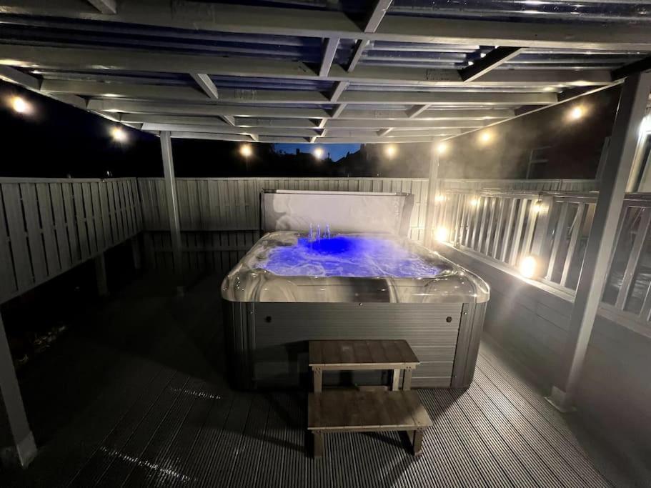 Numero Venti Aparthouse Wifi Parking Hot Tub Newcastle upon Tyne Dış mekan fotoğraf